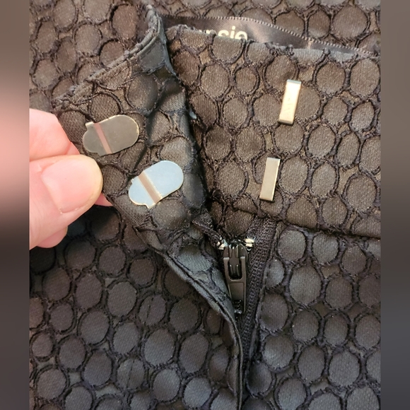 Kenzi Dress Shorts - Black Size L-XL VERY GOOD - Picture 2 of 8